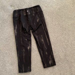♥ Athleta Black and Silver Leggings SMALL